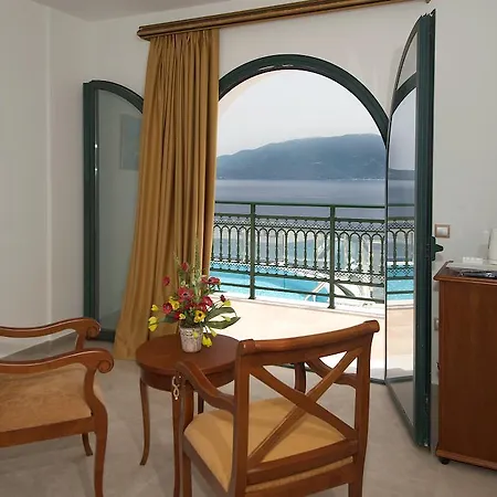 Kefalonia Bay Palace Pilarei (Kefalonia)